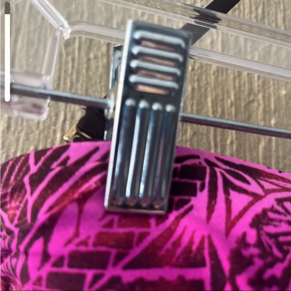 La Blanca Women’s Pink Bandeau Swim Bikini Top, Size 8 Twist Front Strapless - Picture 3 of 6